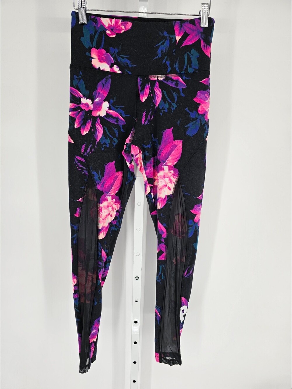 PINK by Victorias Secret Womens Sz S Ultimate Athletic Leggings Floral Mesh